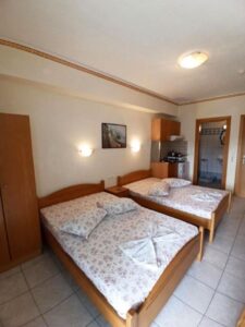 Vila COSMOS INN Olympic Beach