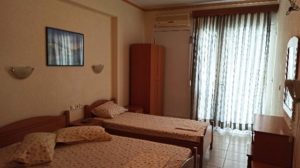 Vila COSMOS INN Olympic Beach