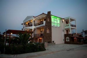 Vila SMERALDO Nea Vrasna