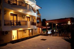 Vila SMERALDO Nea Vrasna