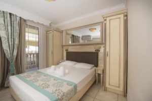 Hotel PARTHENON ART Olympic Beach