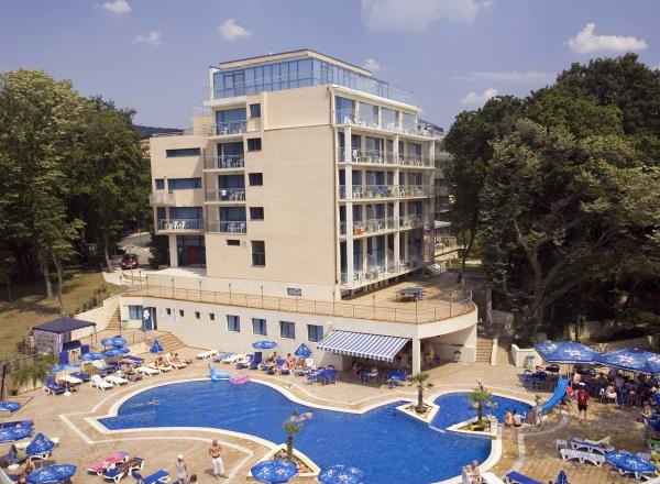 Hotel HOLIDAY PARK Zlatni Pjasci 4*