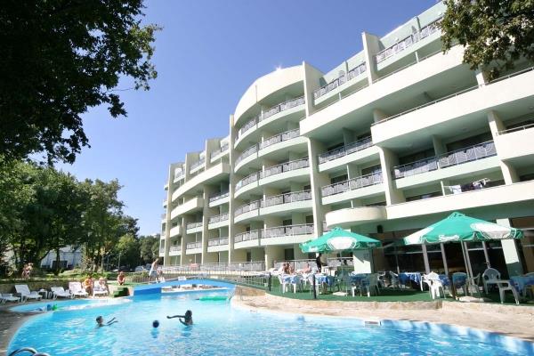 Hotel PERUNIKA Zlatni Pjasci 3*