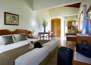 Hotel ELOTIS SUITES Agia Marina 3*