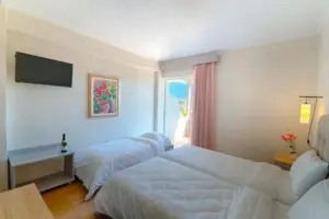 Hotel LIVADI NAFSIKA Dassia Krf