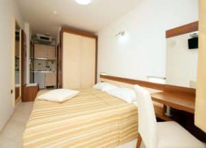 Privatni smeštaj RAĐENOVIĆ Budva