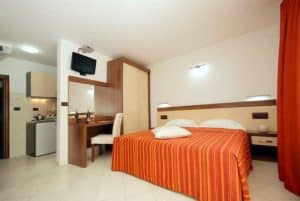 Privatni smeštaj RAĐENOVIĆ Budva