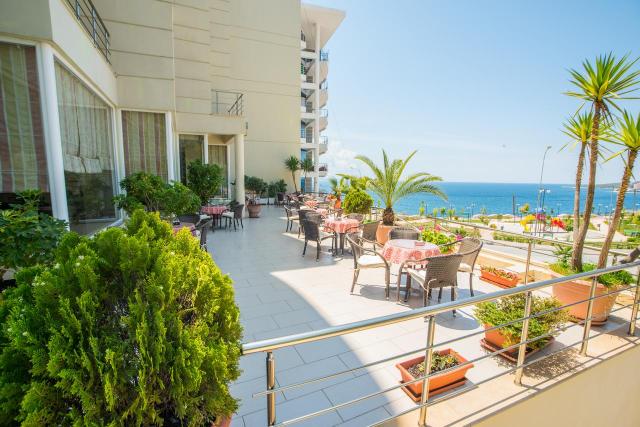 Hotel OASIS Saranda