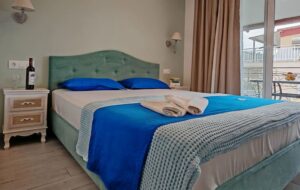 Vila ELLINIKON Sarti