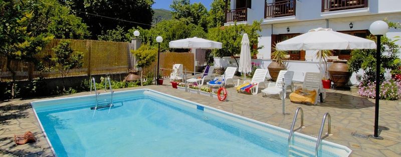 Aparthotel CHAROULA Platanias