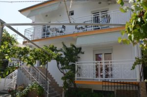 Vila FLORAL Potos Tasos