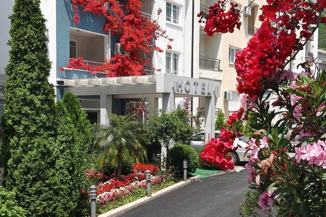 Hotel BELLAVISTA Bečići