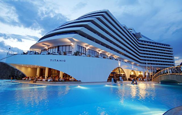 Hotel TITANIC BEACH LARA Antalija