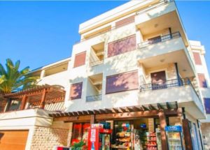 Privatni smeštaj AZUR Petrovac