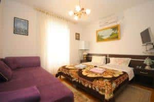 Privatni smeštaj PETROVA Budva