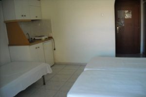 Vila AHILION Leptokaria