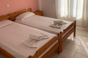 Vila HRISULA Polihrono