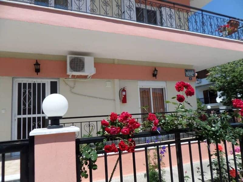 Vila VASILIKI Nea Vrasna Vila VASILIKI Nea Vrasna
