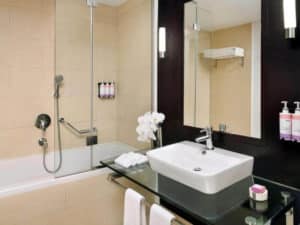 Hotel Movenpick Hotel Jumeirah Lakes Towers