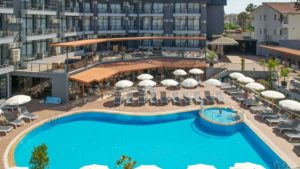 Hotel CLOVER MAGIC PARK Side