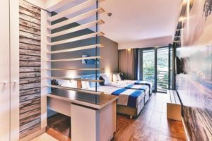 Hotel CARINE DELFIN Bijela Crna Gora