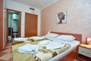 Privatni smeštaj FRANETA Budva