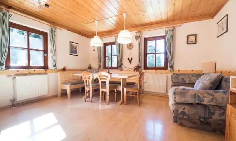 Apartmani MUŠTRINKA Krvavec