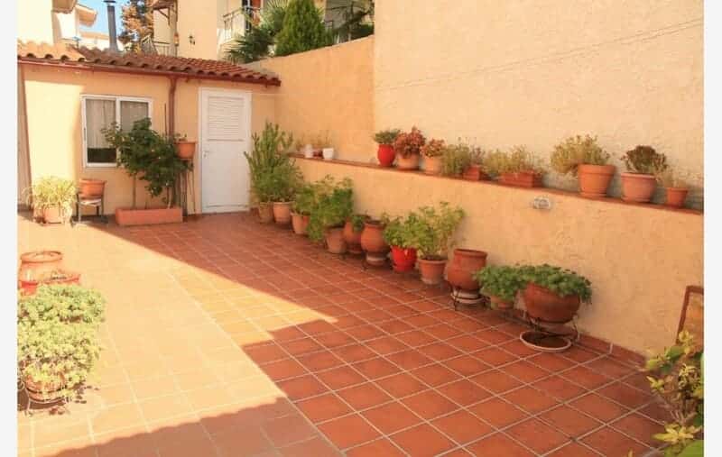 Vila GOLDEN SUN Kalitea Vila GOLDEN SUN Kalitea
