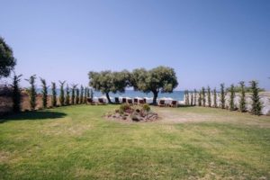 Vila SANTA ANA Nea Skioni