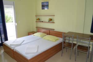 Vila ZORBAS Nea Flogita