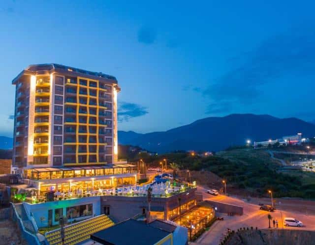 Hotel CAMPUS HILL Alanja