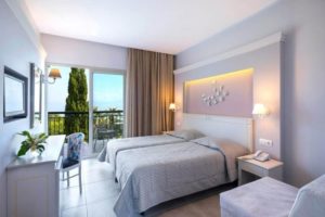 Hotel DELFINIA Moraitika