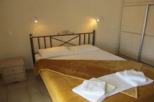 Vila AUGUSTOS Tripiti