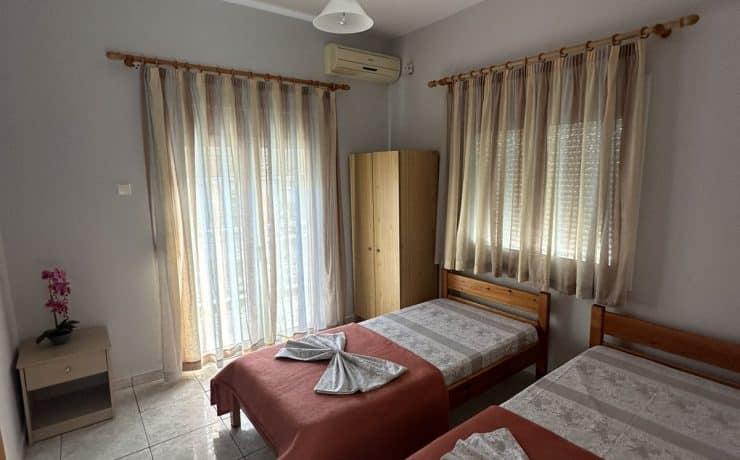 Vila DINA Leptokaria