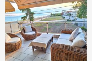 Vila EVA Nea Flogita