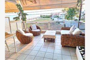 Vila EVA Nea Flogita