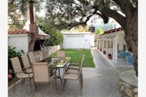 Vila NATASA VALENTINO Polihrono