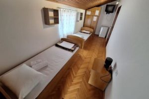 Privatni smeštaj KORAĆ Budva