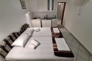 Privatni smeštaj KORAĆ Budva