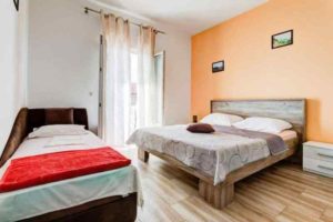 Privatni smeštaj SAVOVIC Petrovac