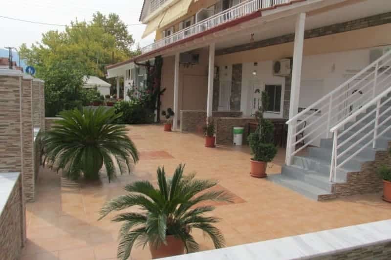 Vila NIKOS ROOMS Nea Vrasna Vila NIKOS ROOMS Nea Vrasna