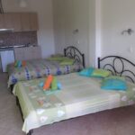 Vila NIKOS ROOMS Nea Vrasna