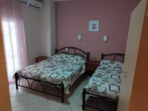 Vila FINIKAS Nea Vrasna