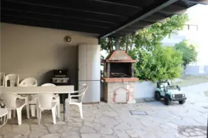 Vila PARMAKIS Pefkohori