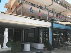 Hotel AQUA BEACHFRONT Olympic beach