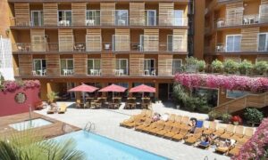 Hotel ALEGRIA PLAZA PARIS Ljoret de Mar