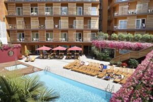 Hotel ALEGRIA PLAZA PARIS Ljoret de Mar